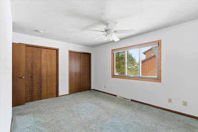 2 W Spyglass Court, Madison, WI 53717