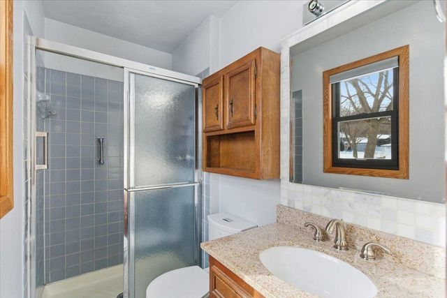 2 W Spyglass Court, Madison, WI 53717