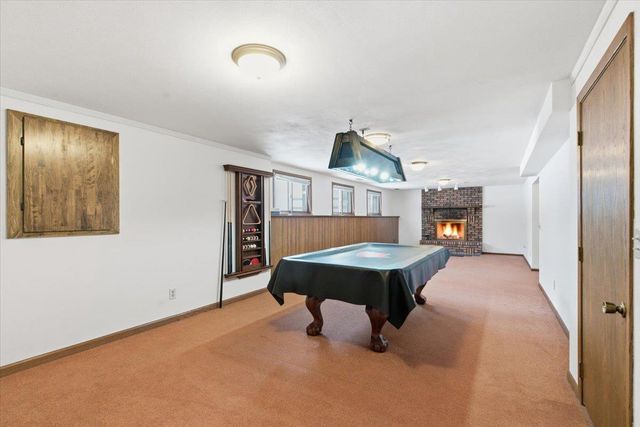 2 W Spyglass Court, Madison, WI 53717