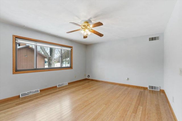 2 W Spyglass Court, Madison, WI 53717