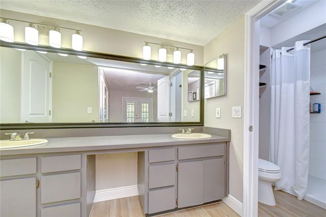 5301 BRADBURY COURT, Tampa, FL 33624