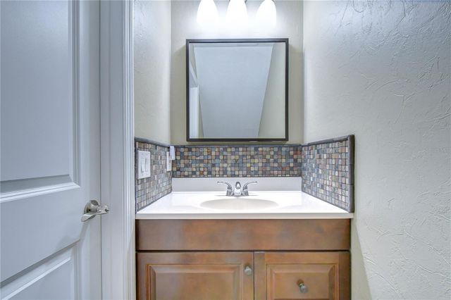 5301 BRADBURY COURT, Tampa, FL 33624