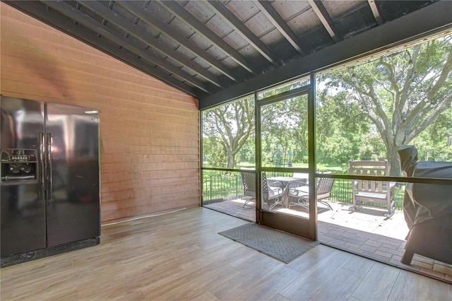 5301 BRADBURY COURT, Tampa, FL 33624