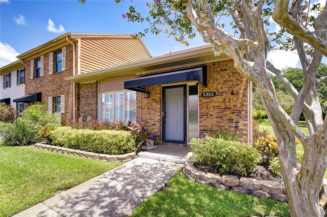 5301 BRADBURY COURT, Tampa, FL 33624