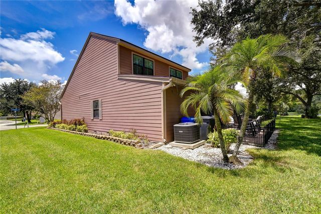 5301 BRADBURY COURT, Tampa, FL 33624