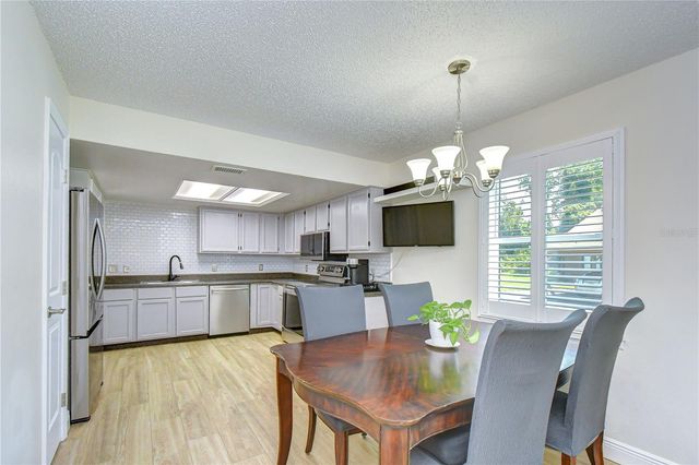 5301 BRADBURY COURT, Tampa, FL 33624