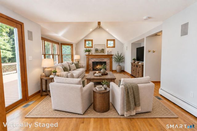 7 Cliffmore Road, West Hartford, CT 06107