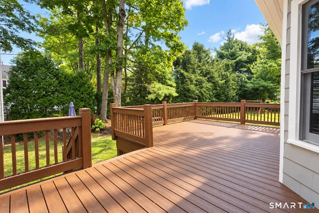 7 Cliffmore Road, West Hartford, CT 06107