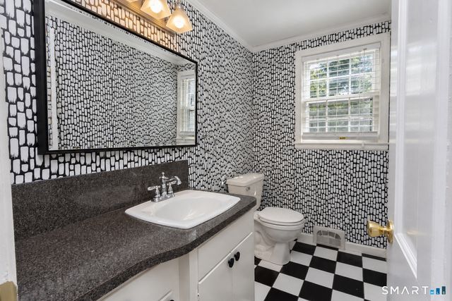 7 Cliffmore Road, West Hartford, CT 06107
