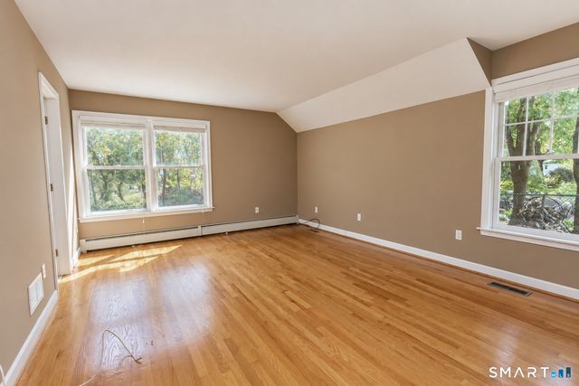 7 Cliffmore Road, West Hartford, CT 06107