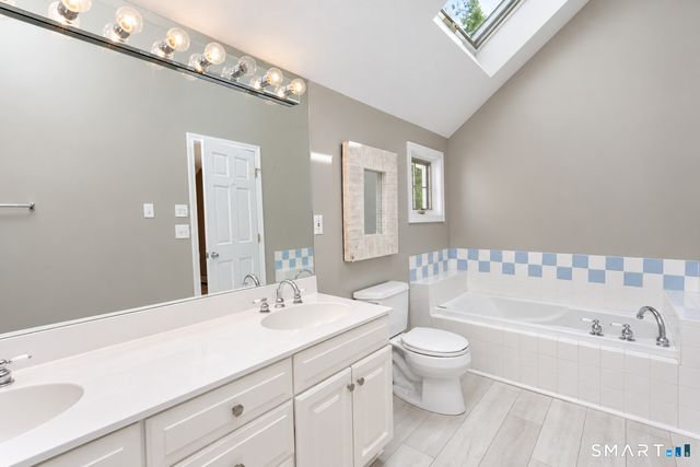 7 Cliffmore Road, West Hartford, CT 06107
