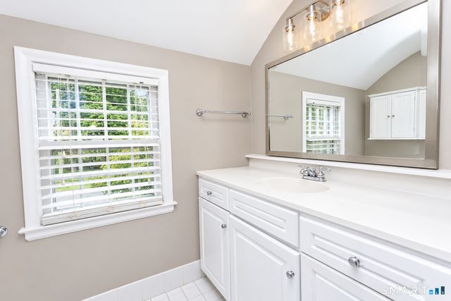 7 Cliffmore Road, West Hartford, CT 06107