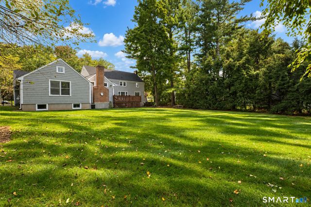 7 Cliffmore Road, West Hartford, CT 06107