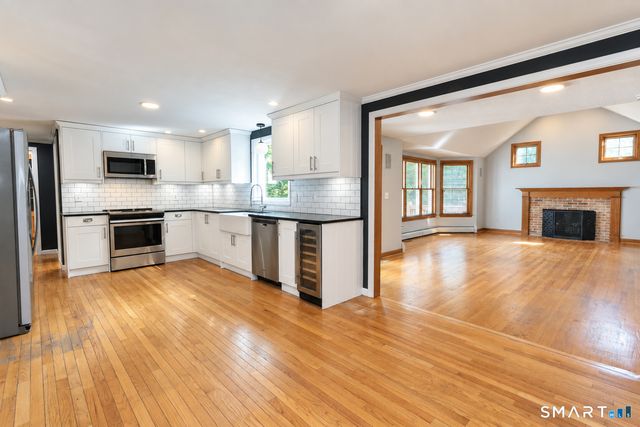 7 Cliffmore Road, West Hartford, CT 06107