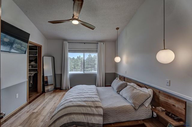 5420 SNOWBERRY LN, Rapid City, SD 57702