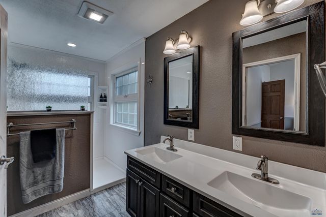 5420 SNOWBERRY LN, Rapid City, SD 57702
