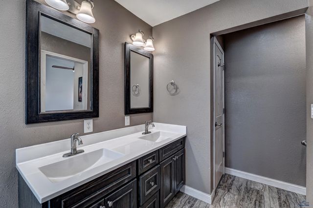 5420 SNOWBERRY LN, Rapid City, SD 57702