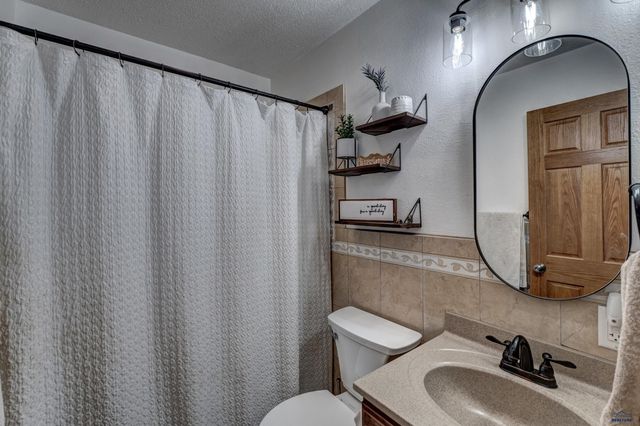 5420 SNOWBERRY LN, Rapid City, SD 57702