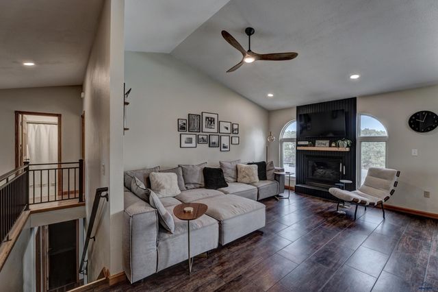 5420 SNOWBERRY LN, Rapid City, SD 57702