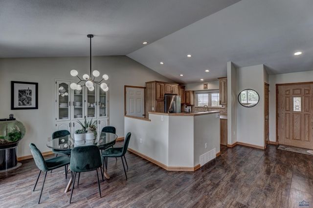 5420 SNOWBERRY LN, Rapid City, SD 57702