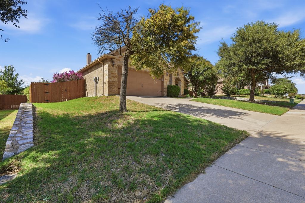 713 Saddle Ridge Trail, Weatherford, TX 76087 — photo 2