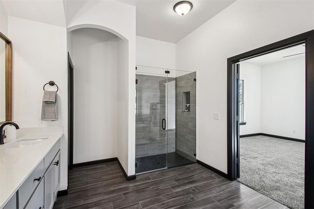 13320 SW 8th Street, Yukon, OK 73099