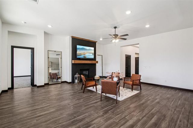 13320 SW 8th Street, Yukon, OK 73099