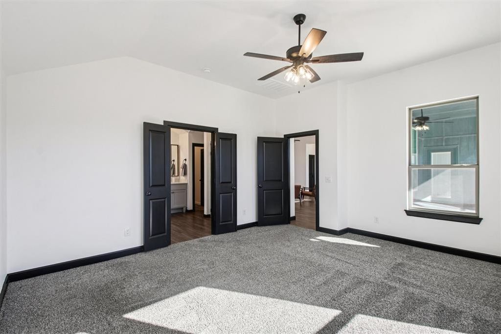 Image 30 of property listing at 13320 SW 8th Street, Yukon, OK 73099