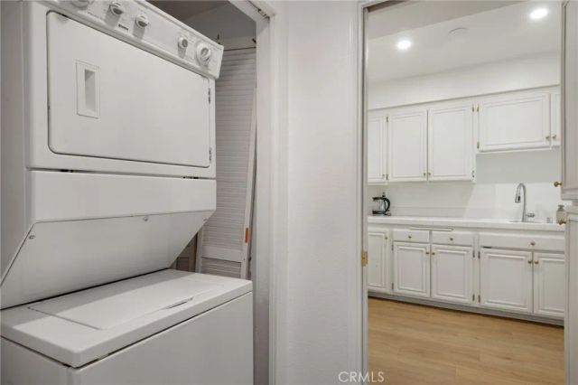 13220 Valleyheart Drive 305, Studio City, CA 91604