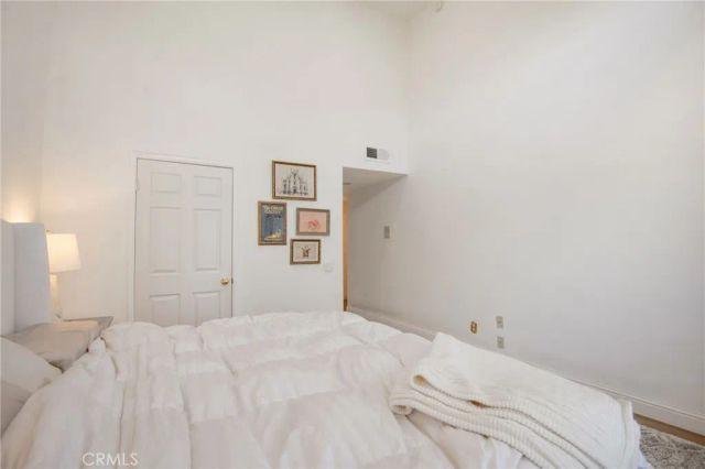 13220 Valleyheart Drive 305, Studio City, CA 91604