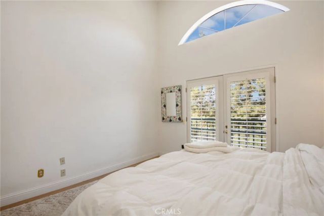 13220 Valleyheart Drive 305, Studio City, CA 91604