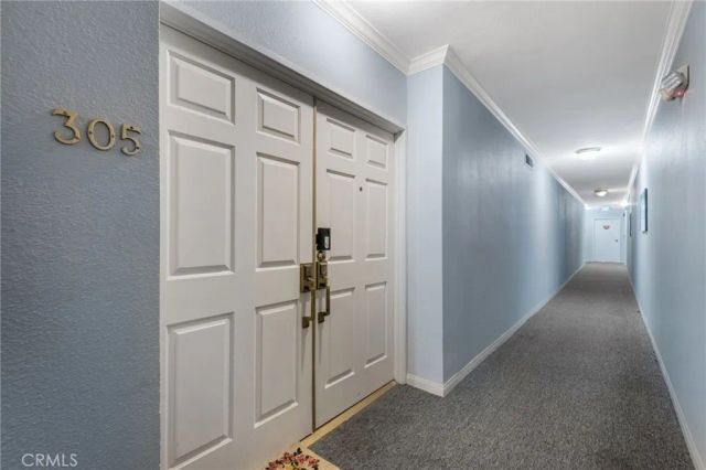 13220 Valleyheart Drive 305, Studio City, CA 91604