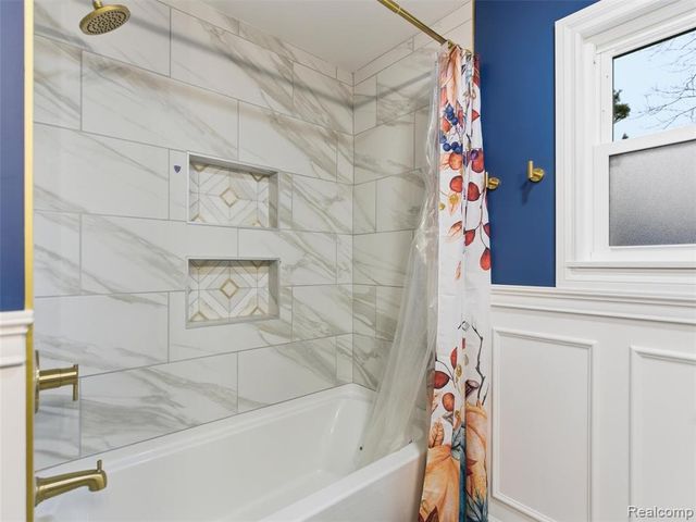 550 Johnson Street, Almont, MI 48003