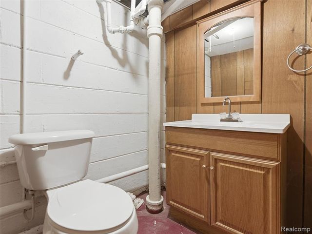 550 Johnson Street, Almont, MI 48003