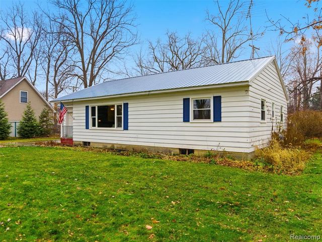 550 Johnson Street, Almont, MI 48003