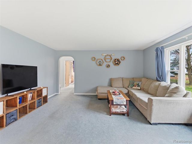 550 Johnson Street, Almont, MI 48003