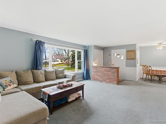 550 Johnson Street, Almont, MI 48003