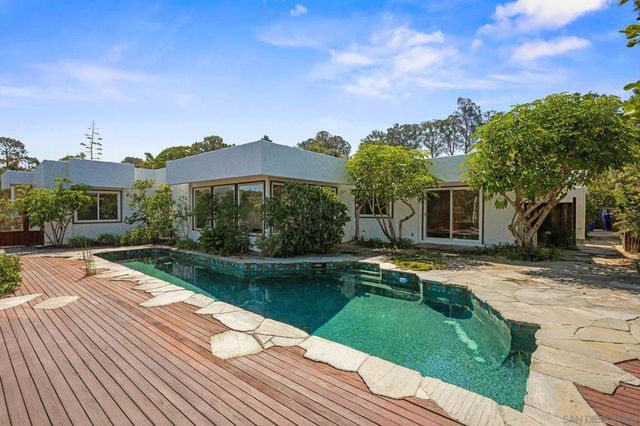 1640 El Paso Real, La Jolla, CA 92037