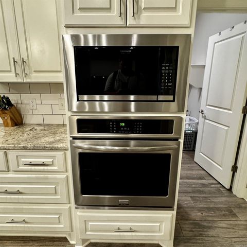 1717 Creekview, Sherwood, AR 72120