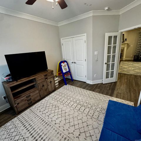 1717 Creekview, Sherwood, AR 72120