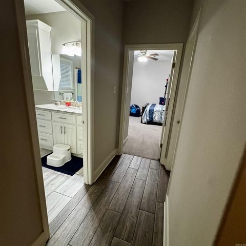 1717 Creekview, Sherwood, AR 72120