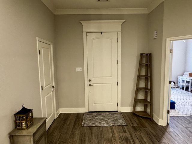 1717 Creekview, Sherwood, AR 72120