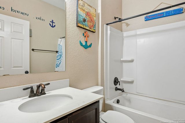 24267 Invitation Oak, San Antonio, TX 78261