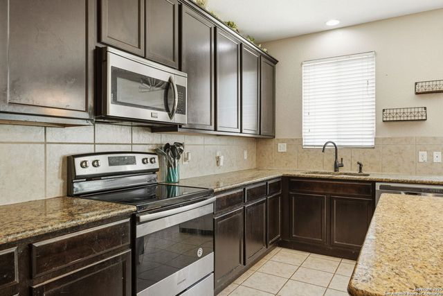 24267 Invitation Oak, San Antonio, TX 78261