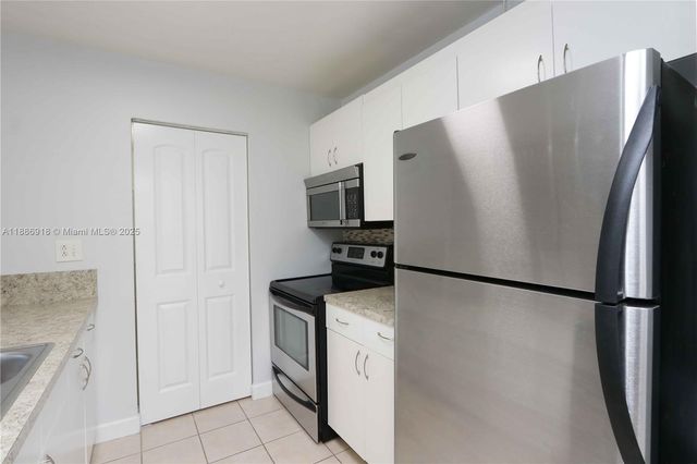 850 N Miami Ave W-305, Miami, FL 33136