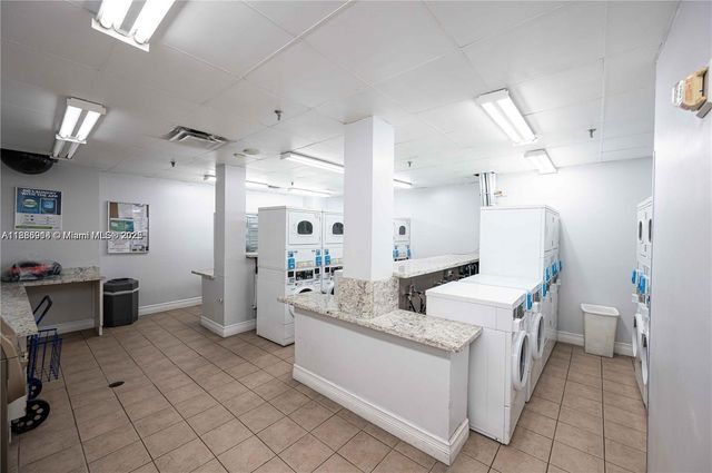 850 N Miami Ave W-305, Miami, FL 33136