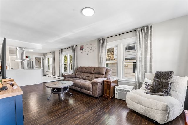 9 Lookout Avenue, North Providence, RI 02911