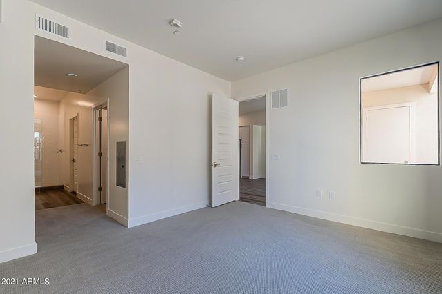 7300 E Earll Drive Unit 1016, Scottsdale, AZ 85251