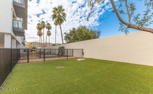 7300 E Earll Drive Unit 1016, Scottsdale, AZ 85251