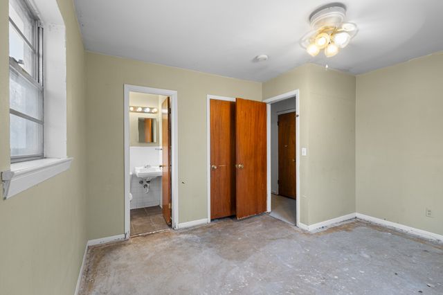 705 Pillar Street, Bowie, TX 76230